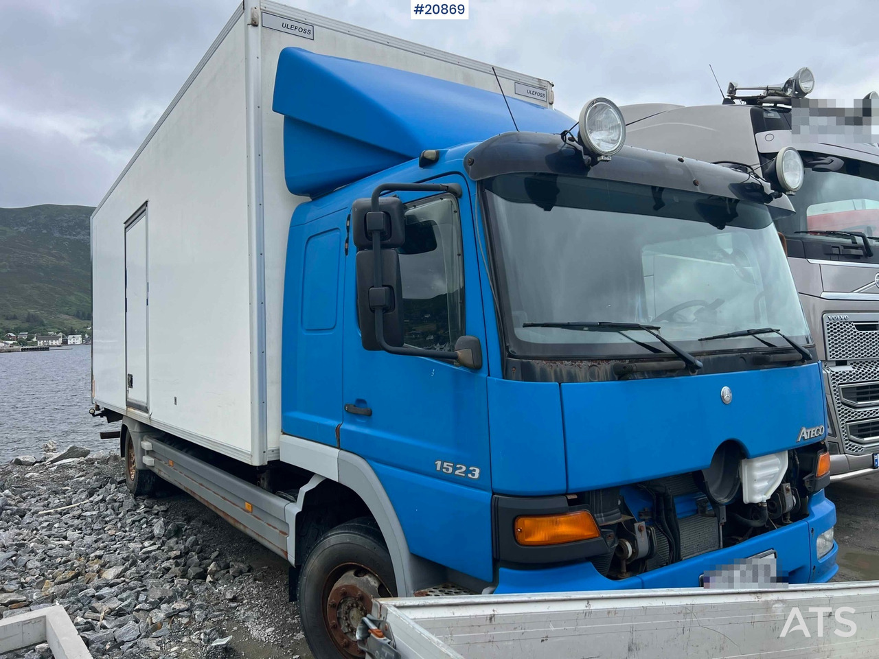 Mercedes 1523 4x2 skapbil m/ full sideåpning og lift Rep.objekt - Kamion sa zatvorenim sandukom: slika 4 Mercedes 1523 4x2 skapbil m/ full sideåpning og lift Rep.objekt - Kamion sa zatvorenim sandukom: slika 4
