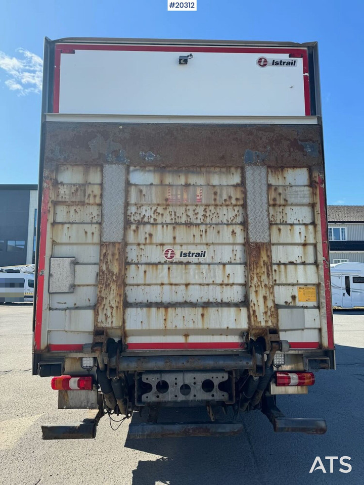 Mercedes Actros 1833 - Kamion sa zatvorenim sandukom: slika 4 Mercedes Actros 1833 - Kamion sa zatvorenim sandukom: slika 4