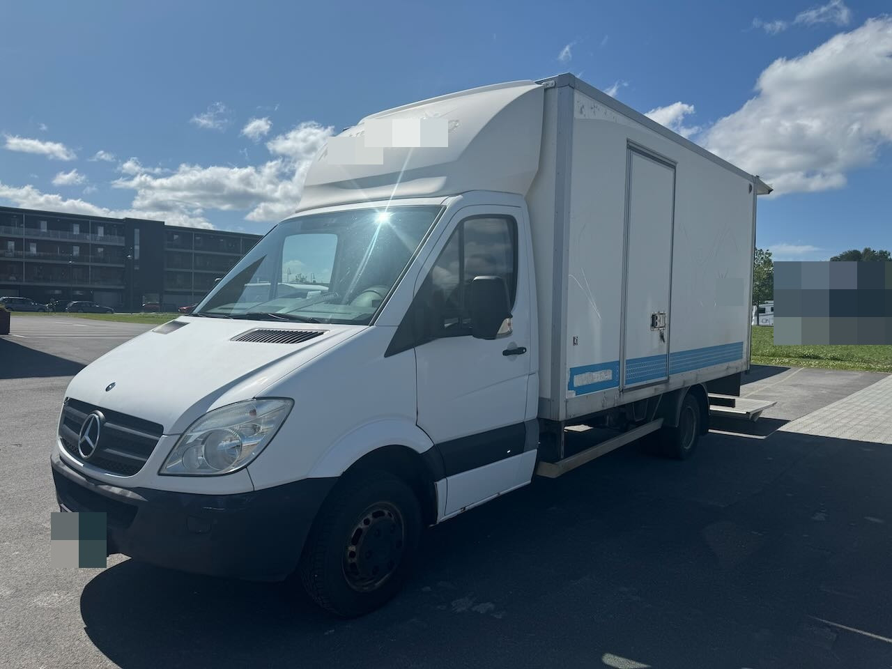 Mercedes SPRINTER - Dostavno vozilo sa zatvorenim sandukom: slika 1 Mercedes SPRINTER - Dostavno vozilo sa zatvorenim sandukom: slika 1