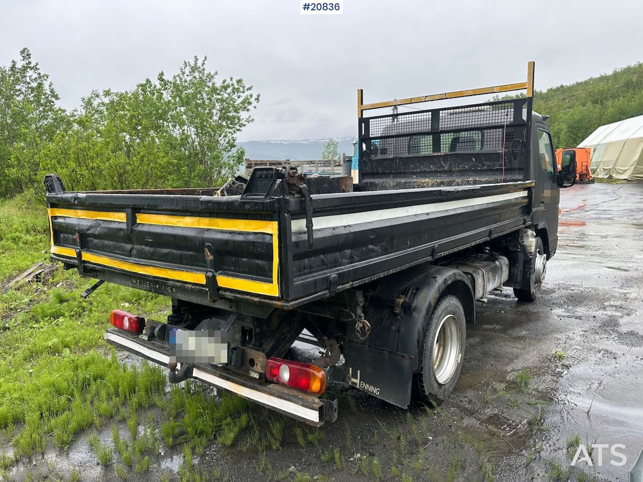 Mitsubishi Fuso - Kamion sa tovarnim sandukom: slika 5 Mitsubishi Fuso - Kamion sa tovarnim sandukom: slika 5