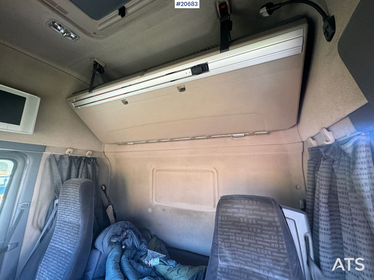 Kamion sa zatvorenim sandukom Scania R500: slika 23