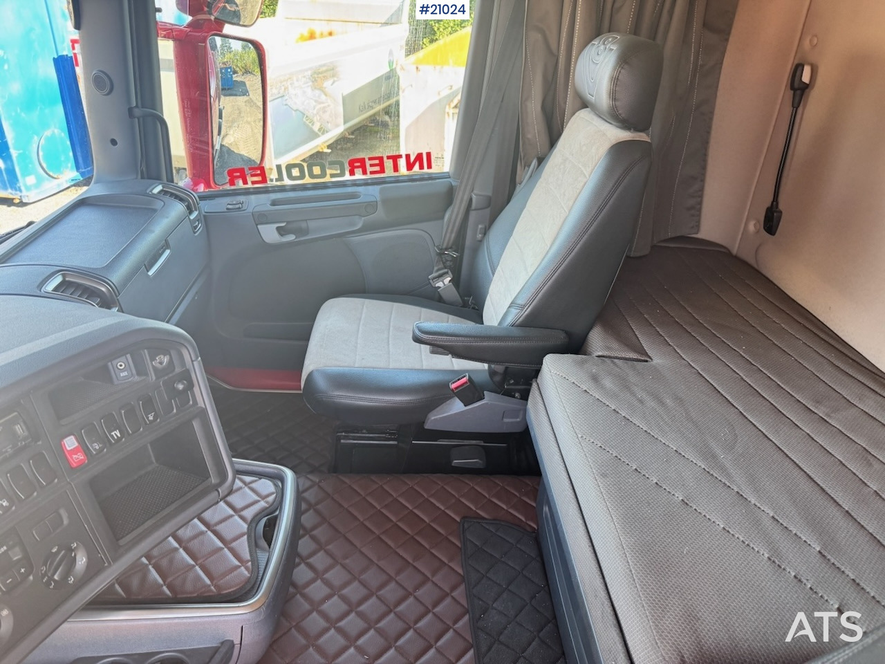 Istovarivač Scania R560: slika 25