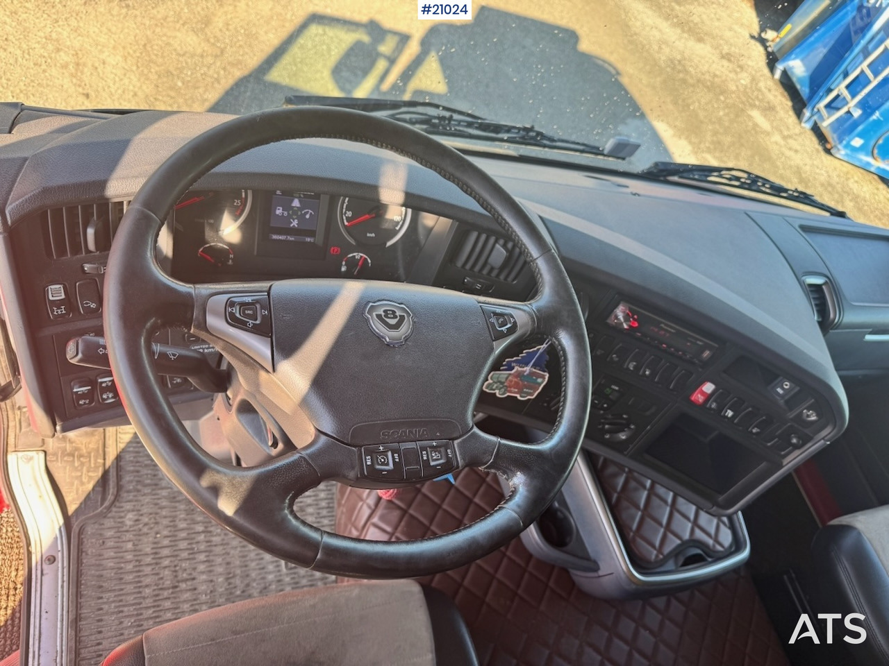 Istovarivač Scania R560: slika 28