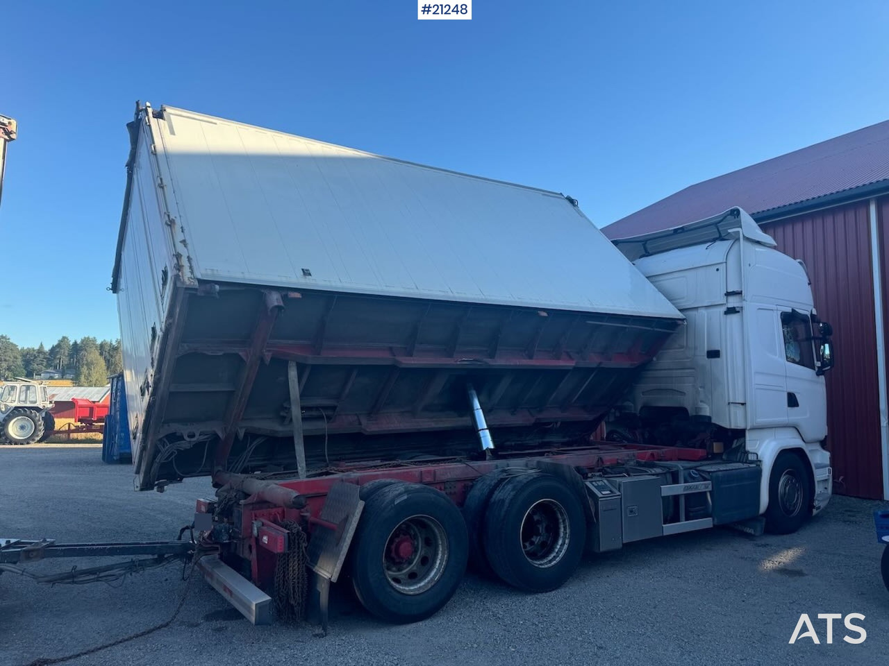Scania R580 - Kamion sa zatvorenim sandukom: slika 2 Scania R580 - Kamion sa zatvorenim sandukom: slika 2