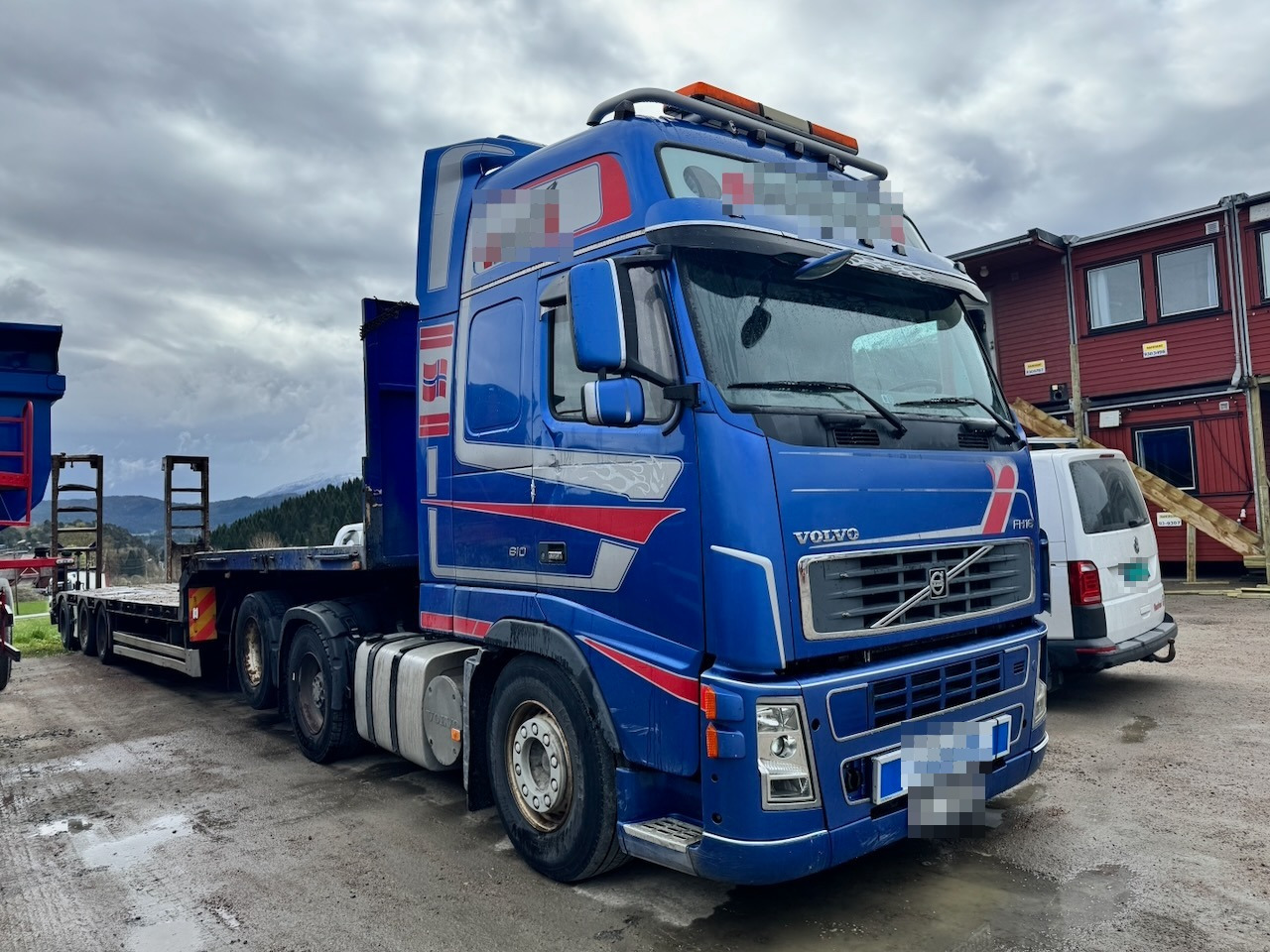 Volvo 2004 Volvo FH16 6x2 Trekkvogn m/tipphydraulikk for tippsemi. - Tegljač: slika 1 Volvo 2004 Volvo FH16 6x2 Trekkvogn m/tipphydraulikk for tippsemi. - Tegljač: slika 1