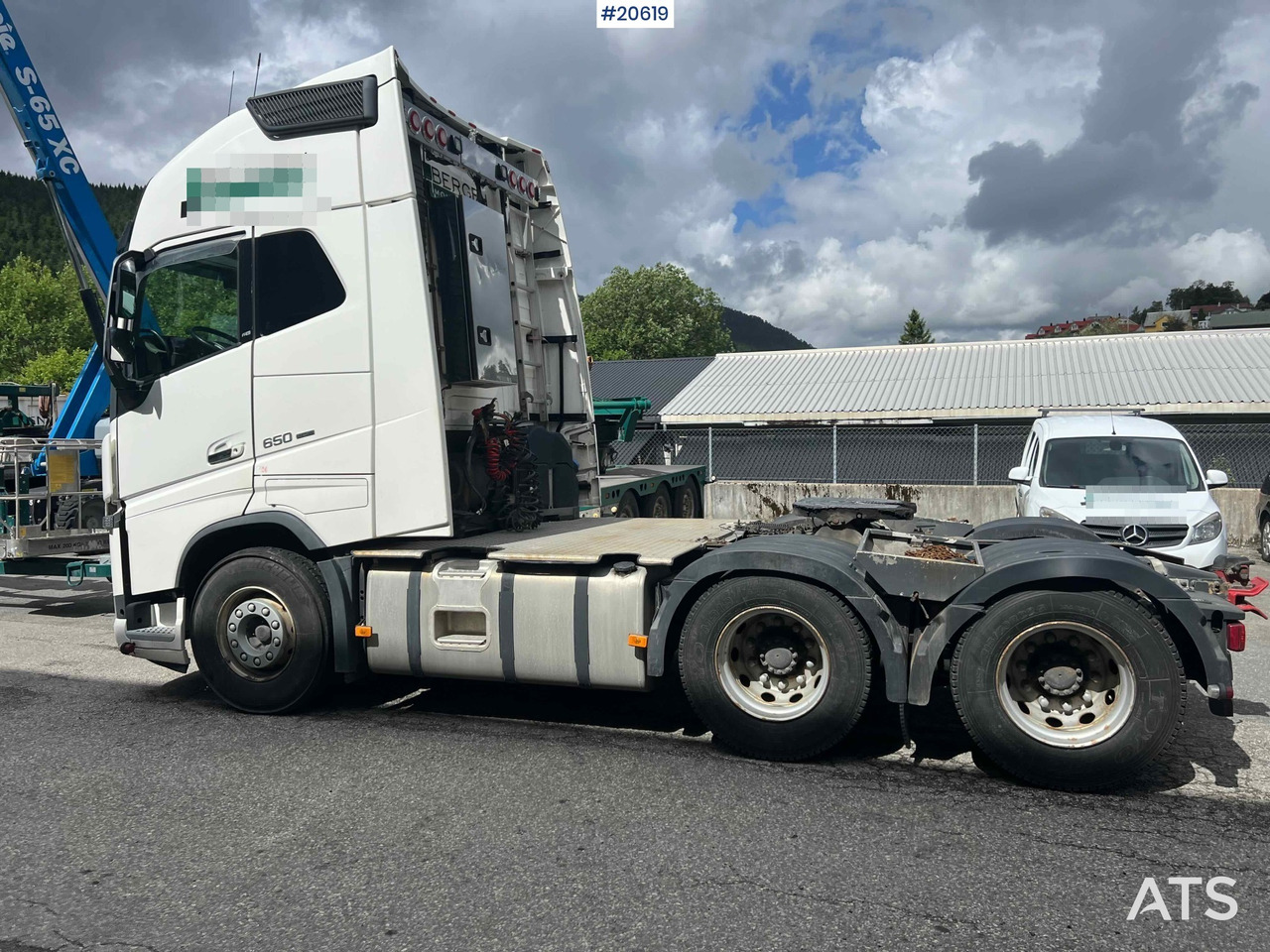 Tegljač Volvo FH650: slika 17