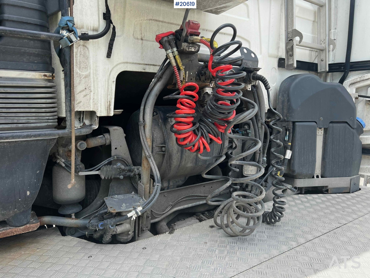 Tegljač Volvo FH650: slika 25