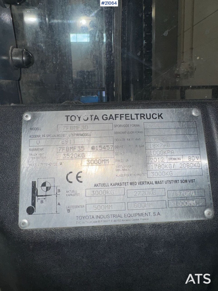 Toyota 7FBMF30 Toyota 7FBMF30: slika 20