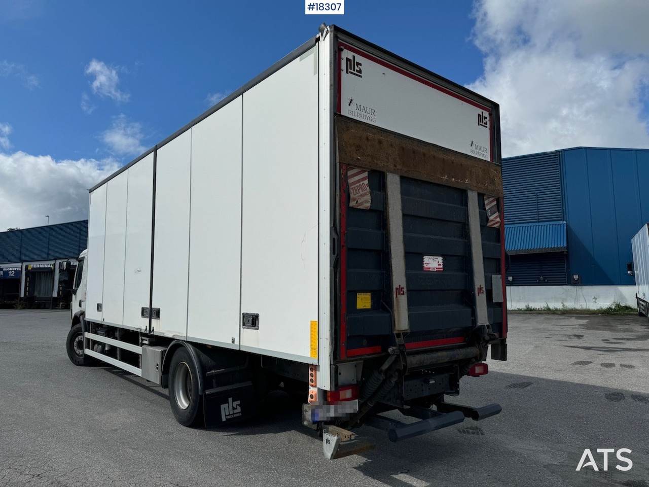 Volvo FE320 - Kamion sa zatvorenim sandukom: slika 3 Volvo FE320 - Kamion sa zatvorenim sandukom: slika 3