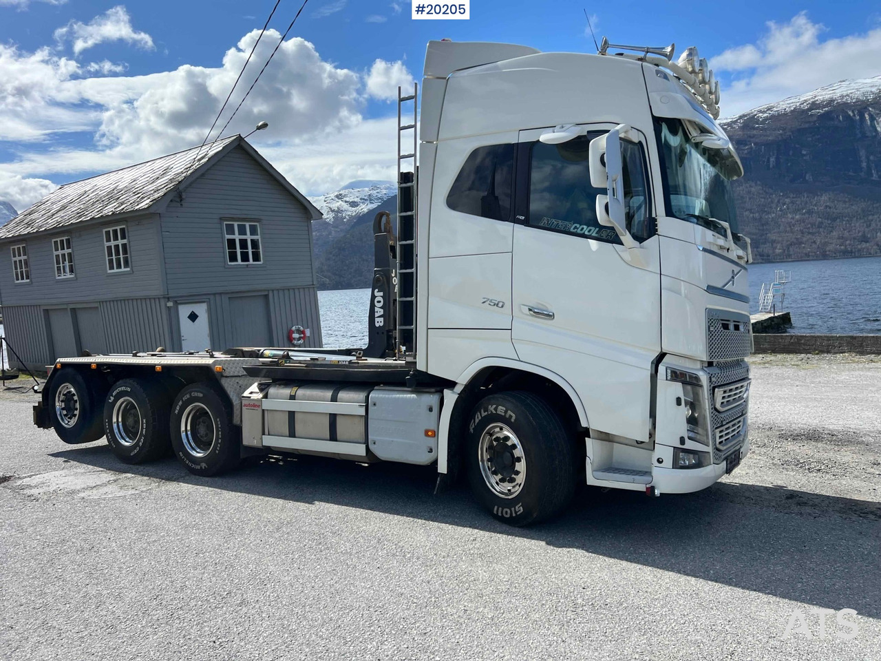 Volvo FH16 750 - Kamion sa hidrauličnom kukom: slika 5 Volvo FH16 750 - Kamion sa hidrauličnom kukom: slika 5