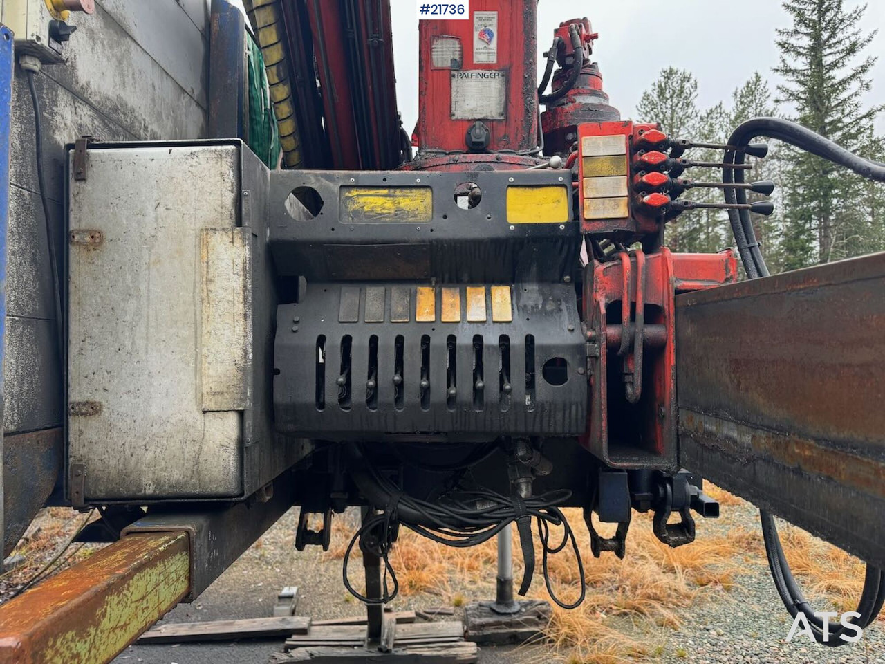 Kamion sa dizalicom Volvo FL12 m/ 22 t/m Palfinger kran, tømmerflak, Dumperkasse og plan.: slika 29