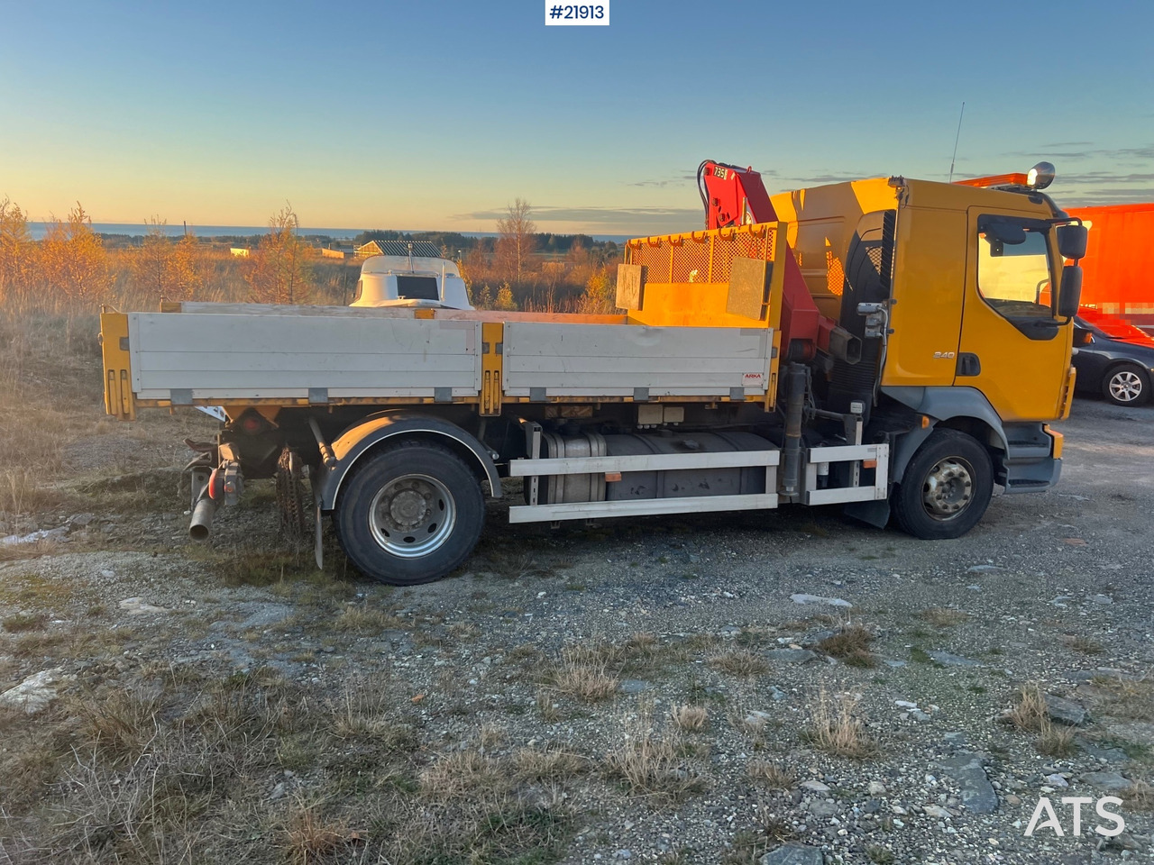 Volvo FL240 - Kamion sa dizalicom: slika 3 Volvo FL240 - Kamion sa dizalicom: slika 3