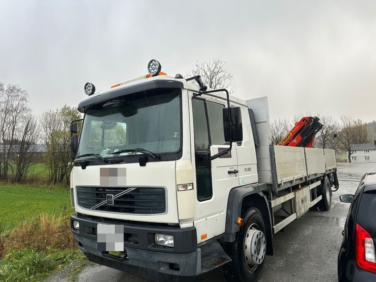 Volvo Volvo - Kamion sa dizalicom: slika 3 Volvo Volvo - Kamion sa dizalicom: slika 3