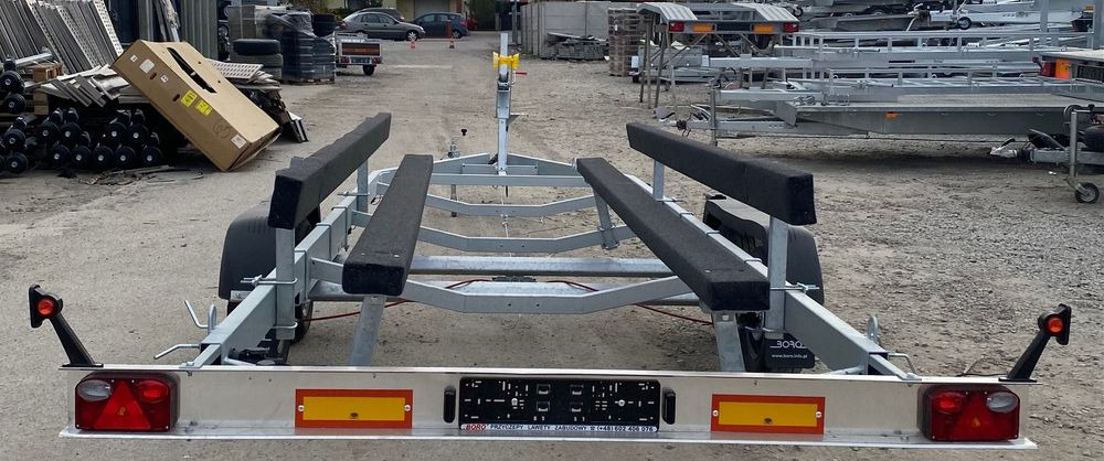 Boro PRZYCZEPA PODŁODZIOWA STYL AMERYKAŃSKI 7,30m - Prikolica za čamac: slika 4 Boro PRZYCZEPA PODŁODZIOWA STYL AMERYKAŃSKI 7,30m - Prikolica za čamac: slika 4