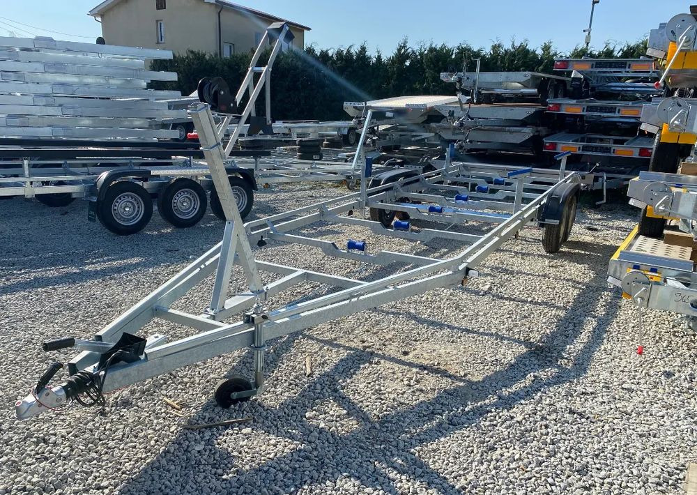 Boro Przyczepa pod ŁÓDŹ! 8,20M! - Prikolica za čamac: slika 2 Boro Przyczepa pod ŁÓDŹ! 8,20M! - Prikolica za čamac: slika 2