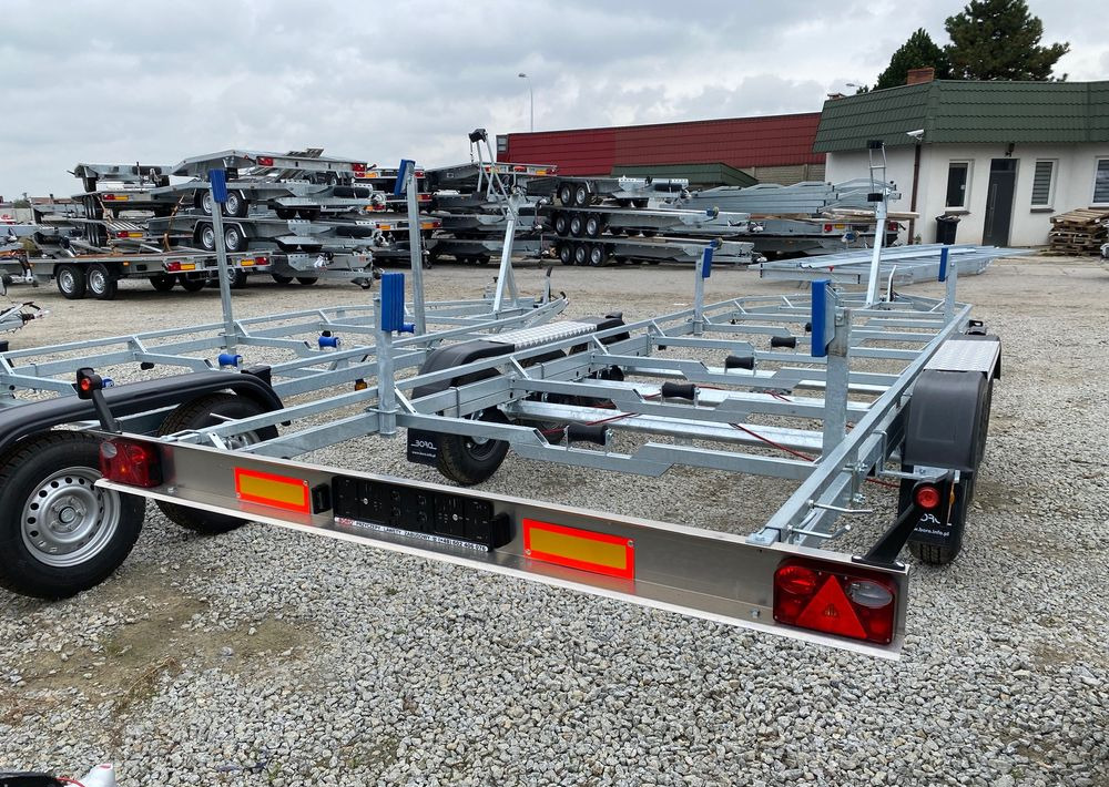 Boro Przyczepa pod ŁÓDŹ! 8,20M! - Prikolica za čamac: slika 3 Boro Przyczepa pod ŁÓDŹ! 8,20M! - Prikolica za čamac: slika 3