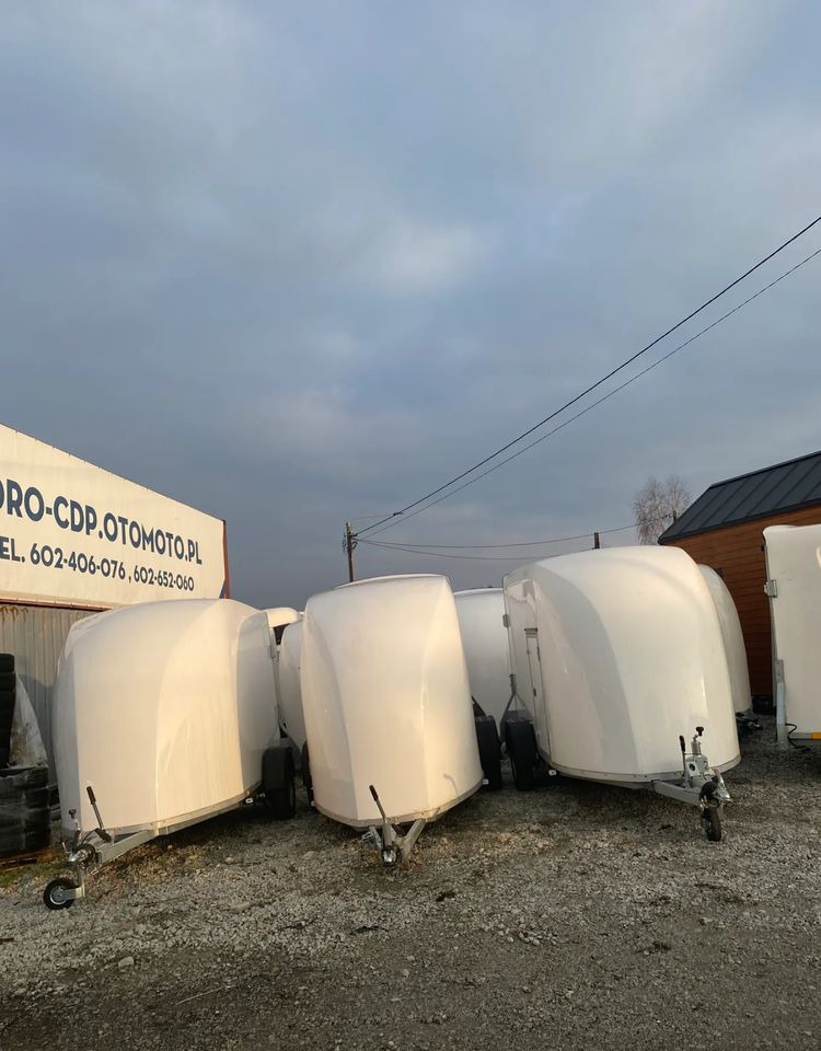 Niewiadów Furgon Niewiadów F1334 z trapem wjazdowym - Prikolica za automobil: slika 3 Niewiadów Furgon Niewiadów F1334 z trapem wjazdowym - Prikolica za automobil: slika 3