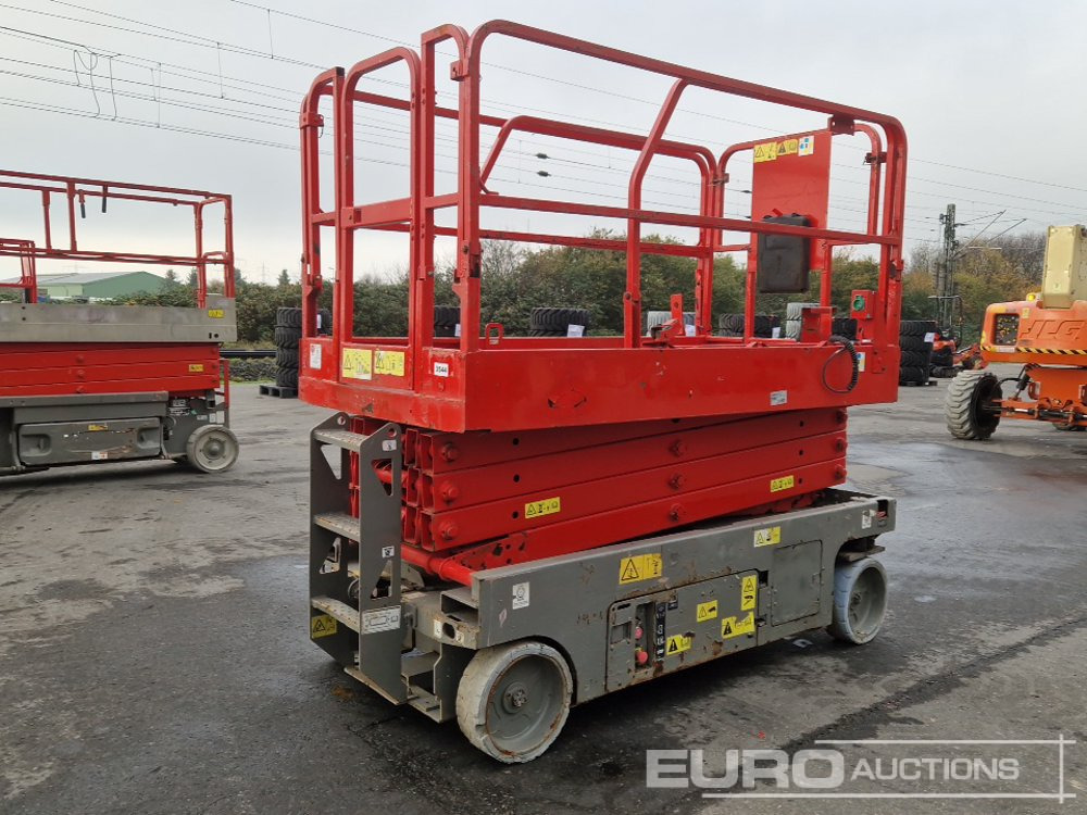 2011 Genie GS-2646 - Lift u obliku makaza: slika 1 2011 Genie GS-2646 - Lift u obliku makaza: slika 1