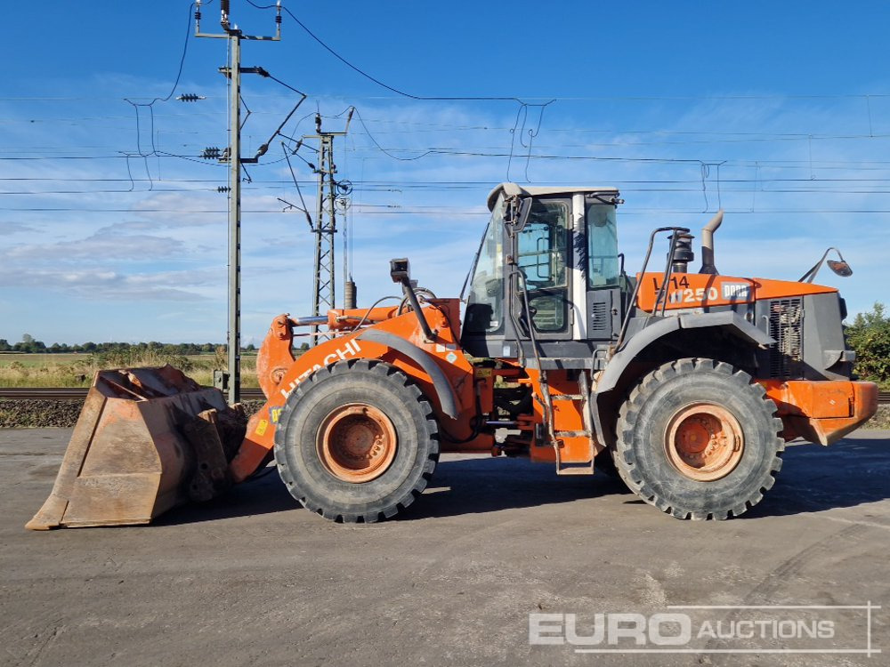 2011 Hitachi ZW250 - Utovarivač točkaš: slika 2 2011 Hitachi ZW250 - Utovarivač točkaš: slika 2