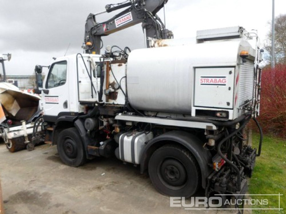 2012 Unimog U20 405/70 4x4, BSM-H 1500Ä+SKS100 KSF 11027 (Schäffer bitumen spraying machine), front brush, rear spray boom, rotating beacon, coil springs with progressive adjustment and long spring tr - Prskalica bitu-emulzije: slika 2 2012 Unimog U20 405/70 4x4, BSM-H 1500Ä+SKS100 KSF 11027 (Schäffer bitumen spraying machine), front brush, rear spray boom, rotating beacon, coil springs with progressive adjustment and long spring tr - Prskalica bitu-emulzije: slika 2