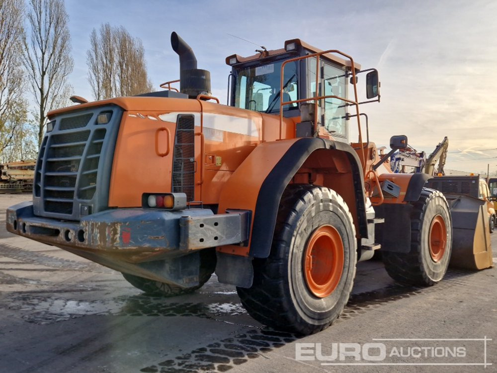 2013 Doosan DL420-3 - Utovarivač točkaš: slika 5 2013 Doosan DL420-3 - Utovarivač točkaš: slika 5