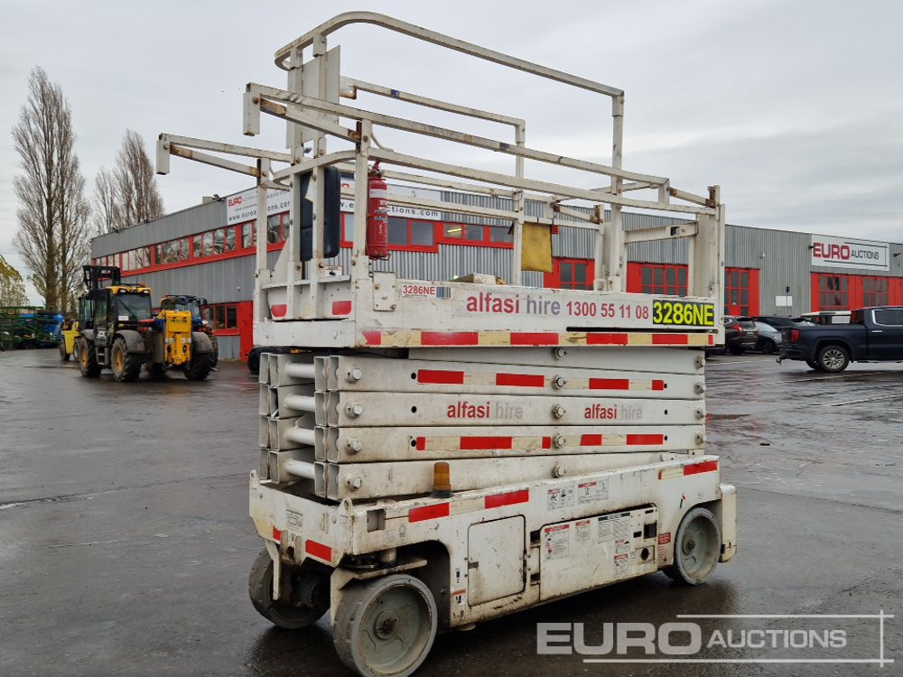 2015 Genie GS3232 - Vazdušna platforma: slika 4 2015 Genie GS3232 - Vazdušna platforma: slika 4