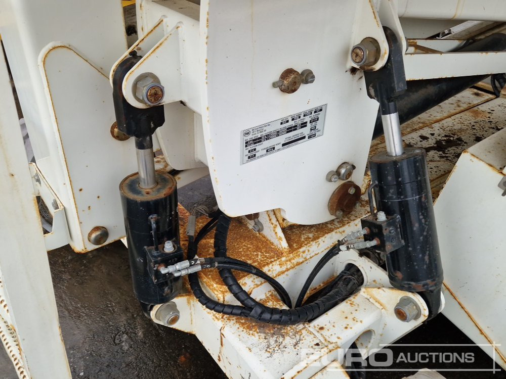 Vazdušna platforma 2015 JLG MEC3084ES: slika 17 Vazdušna platforma 2015 JLG MEC3084ES: slika 17