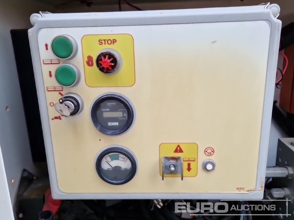 Vazdušna platforma 2015 JLG MEC3084ES: slika 26 Vazdušna platforma 2015 JLG MEC3084ES: slika 26