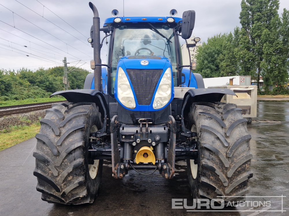 2015 New Holland T7.270 - Traktor: slika 2 2015 New Holland T7.270 - Traktor: slika 2