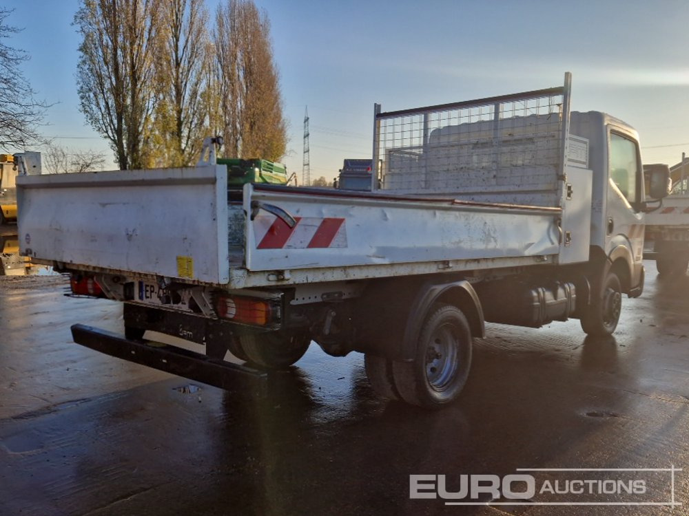 2017 Nissan NT400 - Dostavno vozilo istovarivač: slika 5 2017 Nissan NT400 - Dostavno vozilo istovarivač: slika 5