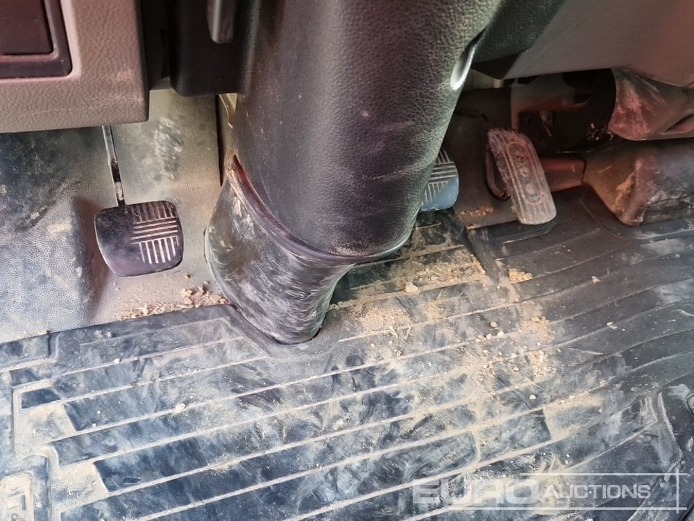 Dostavno vozilo istovarivač 2019 Nissan NT400: slika 26