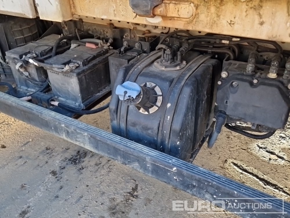 Dostavno vozilo istovarivač 2019 Nissan NT400: slika 17