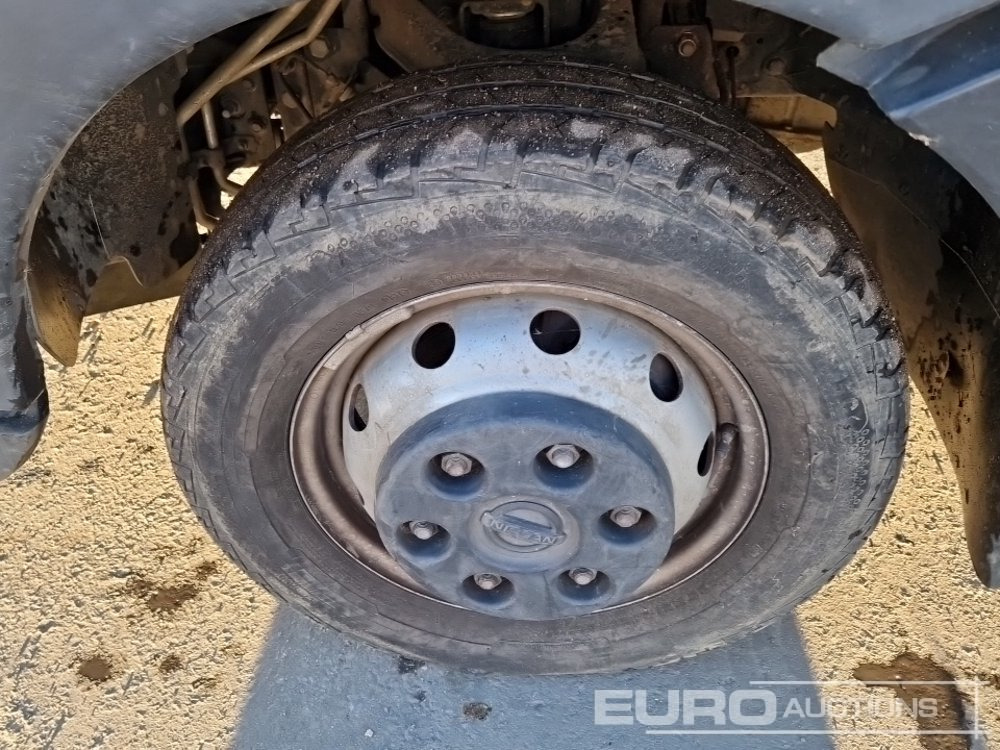 Dostavno vozilo istovarivač 2019 Nissan NT400: slika 10