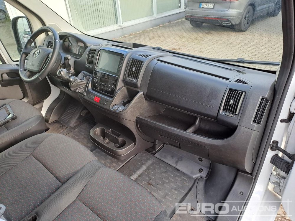 2023 Opel Movano - Furgon: slika 5 2023 Opel Movano - Furgon: slika 5
