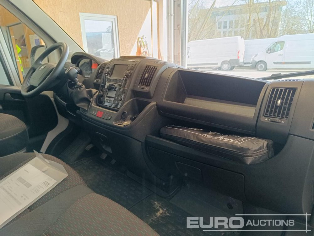 2023 Opel Movano - Furgon: slika 5 2023 Opel Movano - Furgon: slika 5