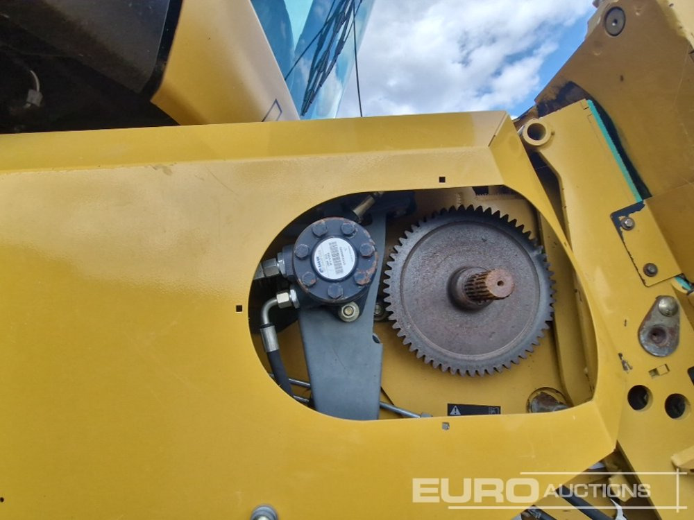 Kombinovani kombajn CAT LEXION 570R: slika 16