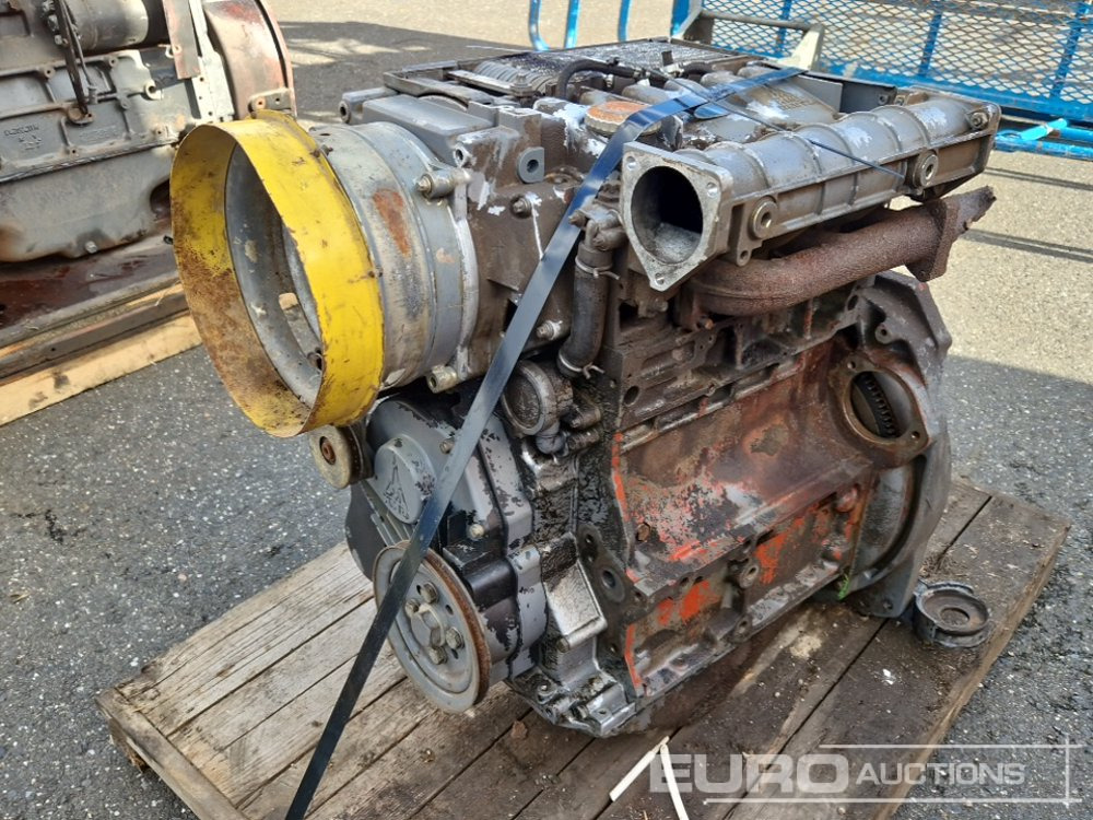 Deutz 3 Cylinder Diesel Engine - Motor: slika 1 Deutz 3 Cylinder Diesel Engine - Motor: slika 1