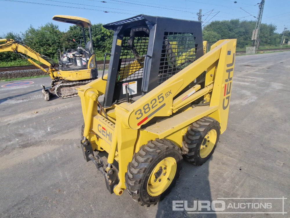 Gehl SL3825 - Mini utovarivač: slika 1 Gehl SL3825 - Mini utovarivač: slika 1