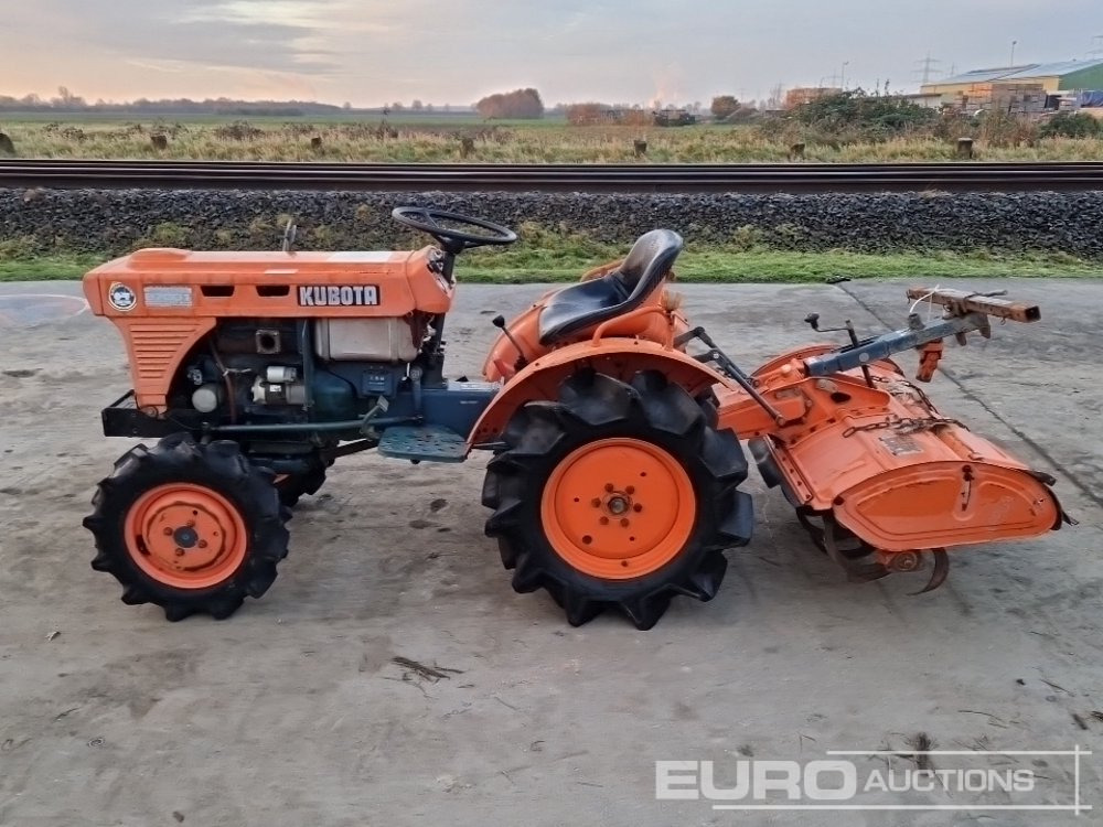 Kubota B7001 - Mali traktor: slika 2 Kubota B7001 - Mali traktor: slika 2
