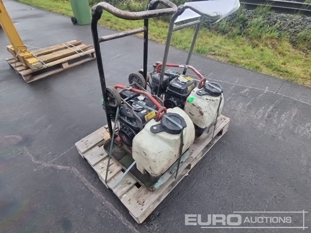 Pallet of Assorted Compaction Plates (2 of) - Mašina za asfalt: slika 3 Pallet of Assorted Compaction Plates (2 of) - Mašina za asfalt: slika 3