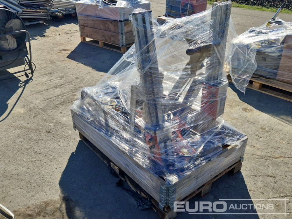 Palllet of AFE2500T Frequency Converter, Hilt DD250 Diamond Drill (2 of), Leopard Abrasive Belt Sander - Građevinska oprema: slika 3 Palllet of AFE2500T Frequency Converter, Hilt DD250 Diamond Drill (2 of), Leopard Abrasive Belt Sander - Građevinska oprema: slika 3