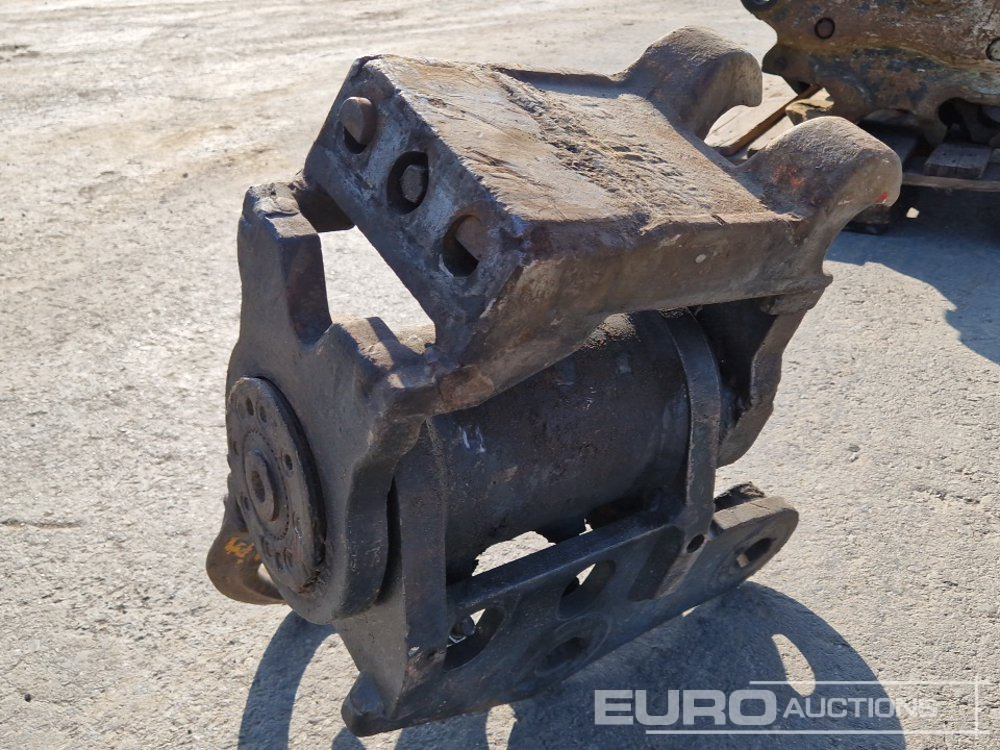 Powertilt QH to suit Kubota KX057-4 - Brza spojnica: slika 1 Powertilt QH to suit Kubota KX057-4 - Brza spojnica: slika 1
