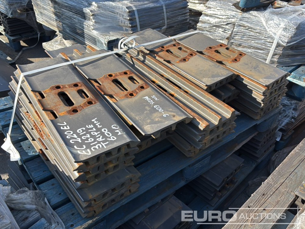 600mm Steel Track Plates - Rezervni deo za Bager: slika 2 600mm Steel Track Plates - Rezervni deo za Bager: slika 2
