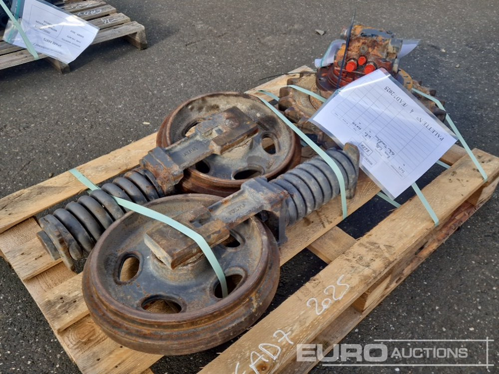 Idler (2 of) + Final Drive to suit Volvo ECR50D - Rezervni deo za Bager: slika 2 Idler (2 of) + Final Drive to suit Volvo ECR50D - Rezervni deo za Bager: slika 2