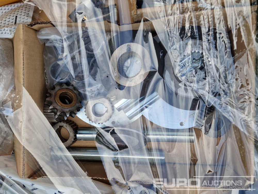 Pallet of Spare Parts - Rezervni deo: slika 3 Pallet of Spare Parts - Rezervni deo: slika 3