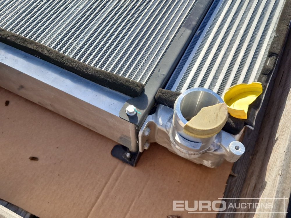 Unused Radiator to suit Volvo EC250D - Rezervni deo: slika 5 Unused Radiator to suit Volvo EC250D - Rezervni deo: slika 5