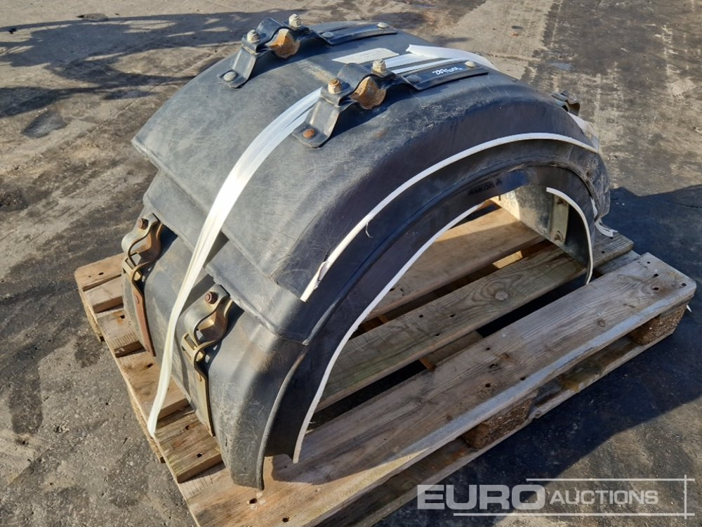 Wheel Covers to suit Volvo EW60E - Rezervni deo: slika 1 Wheel Covers to suit Volvo EW60E - Rezervni deo: slika 1