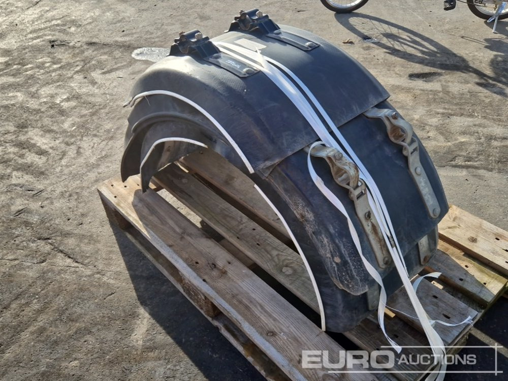 Wheel Covers to suit Volvo EW60E - Rezervni deo: slika 2 Wheel Covers to suit Volvo EW60E - Rezervni deo: slika 2