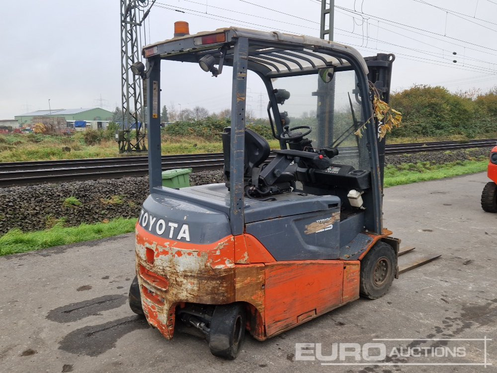 Toyota 8FBMT25 Electric Forklift, 2 Stage Mast, Forks, - Električni viljuškar: slika 4 Toyota 8FBMT25 Electric Forklift, 2 Stage Mast, Forks, - Električni viljuškar: slika 4