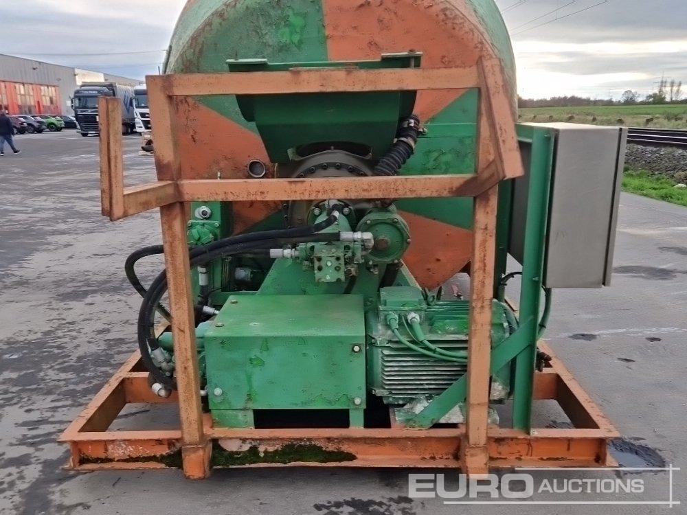 Mešalica za beton Truck Mounted Cement Mixer: slika 8